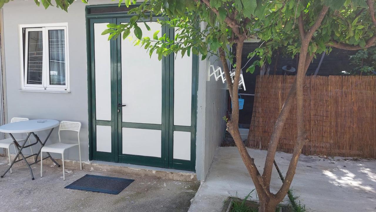 Escape Hotel Nydri  Ngoại thất bức ảnh